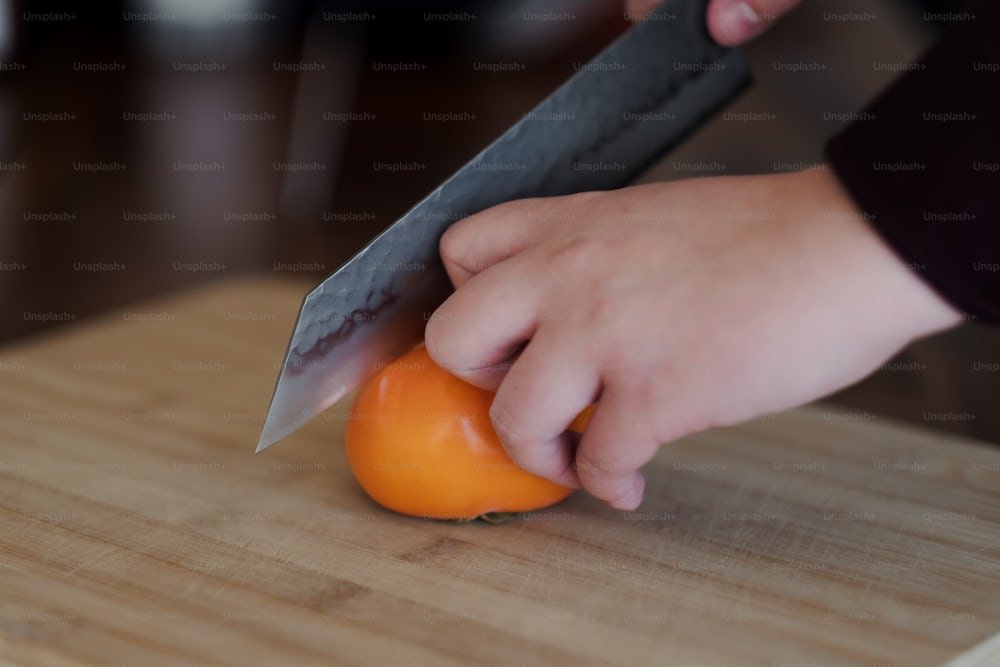 How Sharp Knives Enhance Safety and Efficiency in the Kitchen